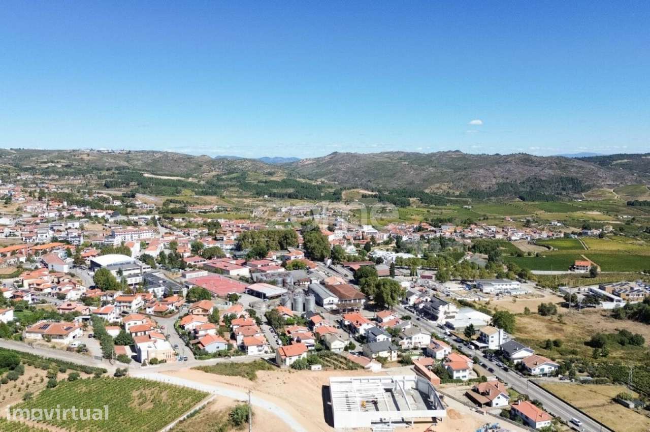 Lote de terreno com 562 m² - Grande imagem: 3/12