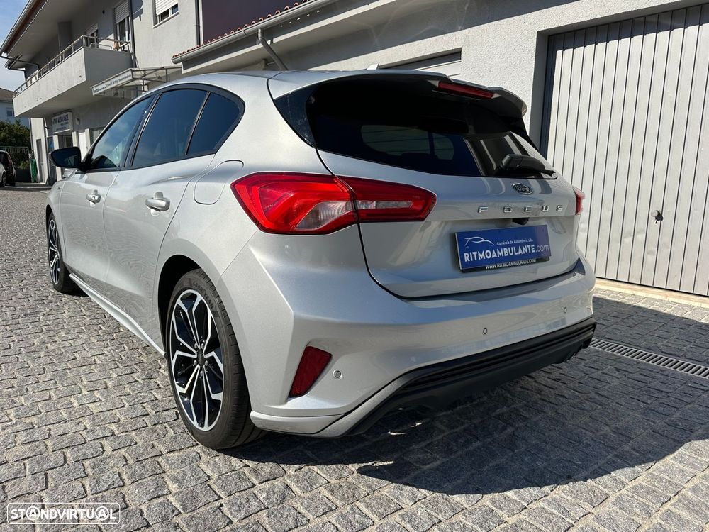 Ford Focus 1.5 TDCi EcoBlue ST-Line - 9
