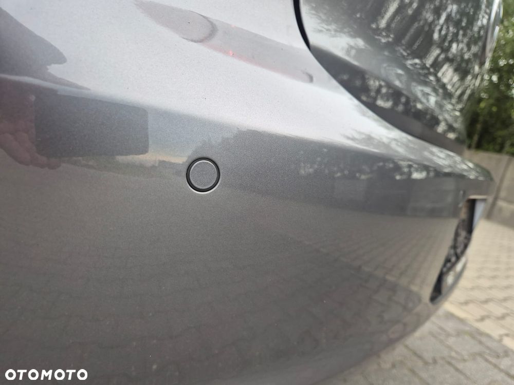 Volkswagen Golf - 30