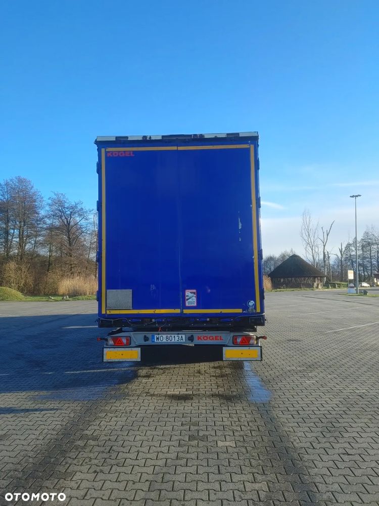 Kögel SN24 - 12