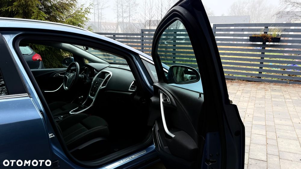 Opel Astra 1.4 Turbo Cosmo - 36