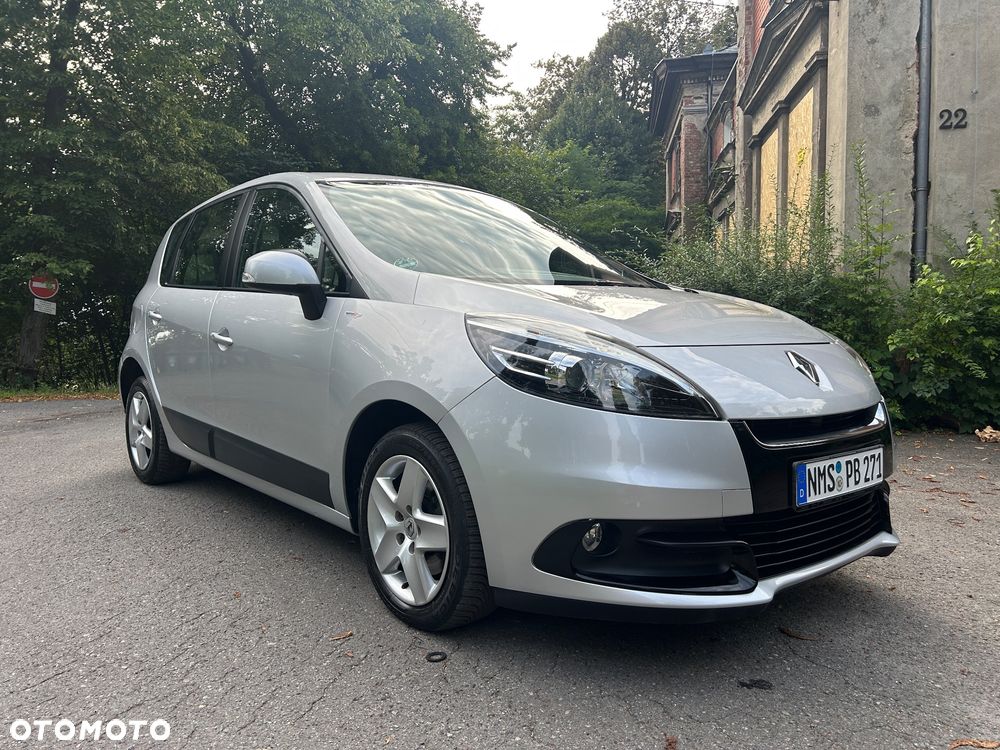 Renault Scenic 1.6 16V 110 TomTom Edition - 32