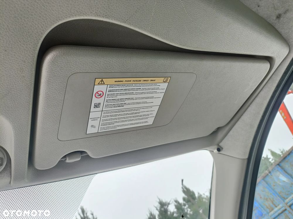 DACIA DOKKER 12-17 2013 r. daszek prawy osłona przeciwsłoneczna prawa * - 2