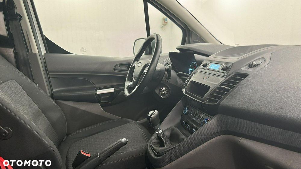 Ford Transit Connect - 9