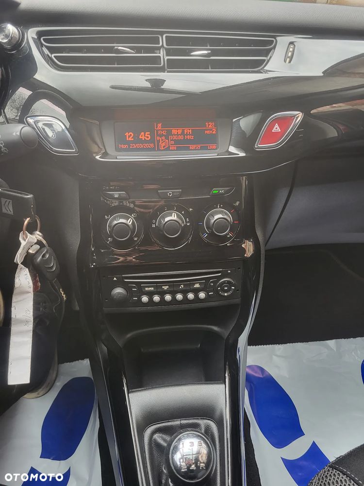 Citroën C3 1.2 PureTech Selection Elite - 17