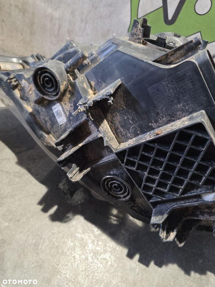 BMW M2 LAMPA PRAWY PRZÓD 7304466 - 9