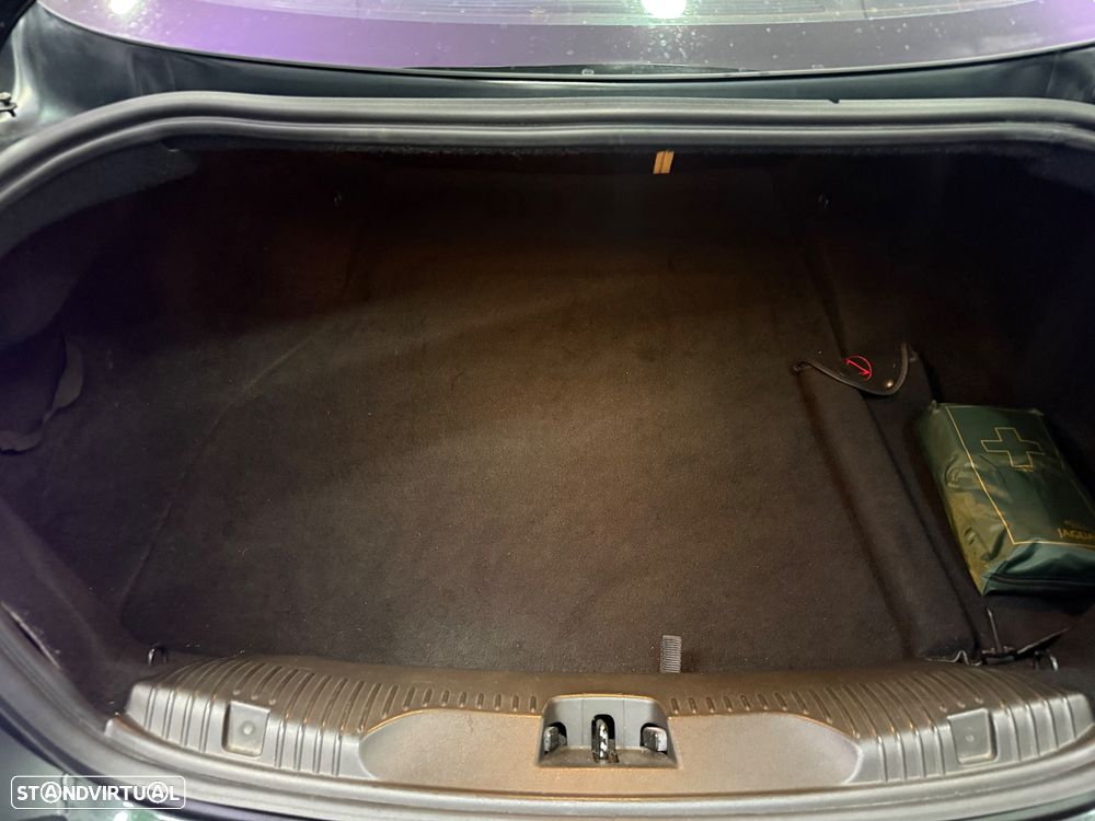 Jaguar XF 2.7 V6 Premium Luxury - 27