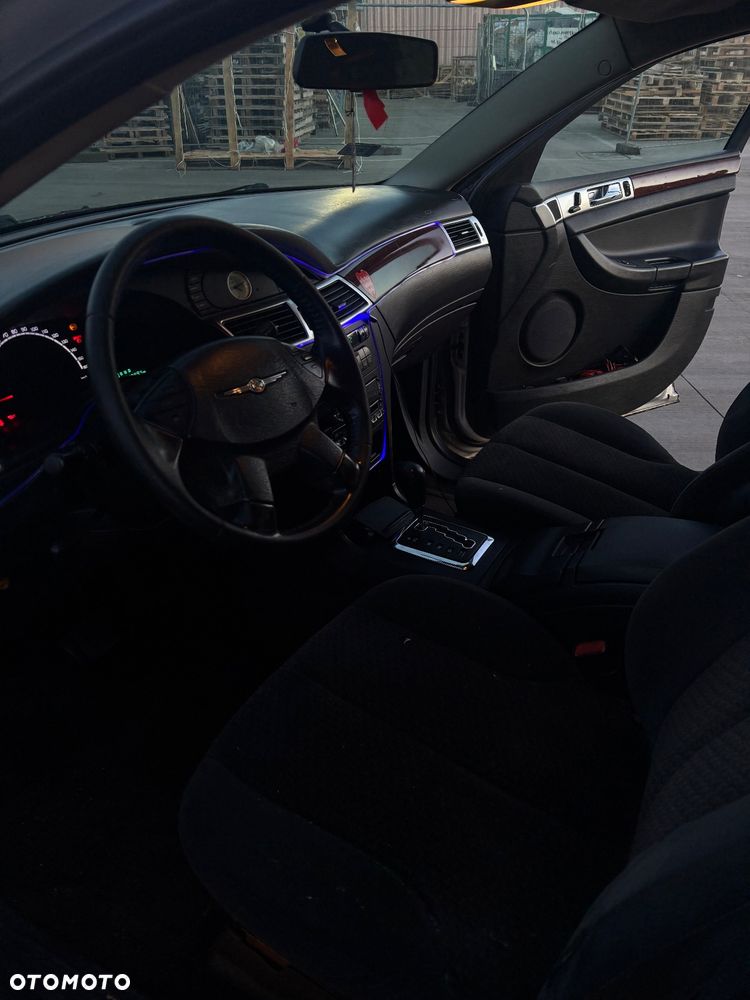 Chrysler Pacifica - 6