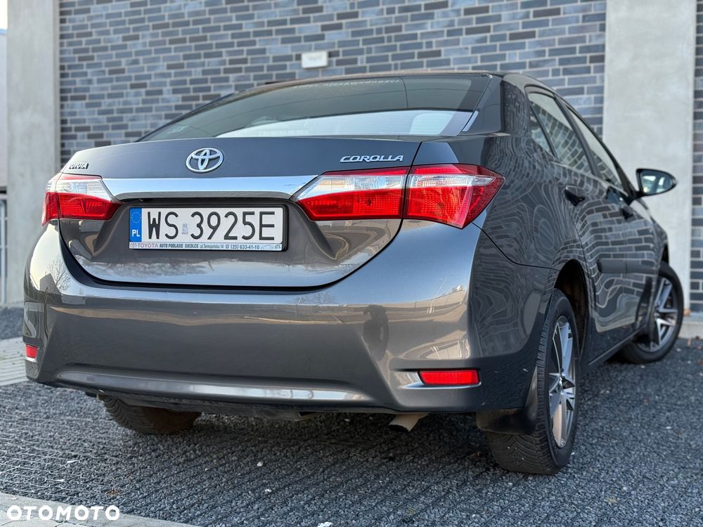 Toyota Corolla 1.6 Premium - 11