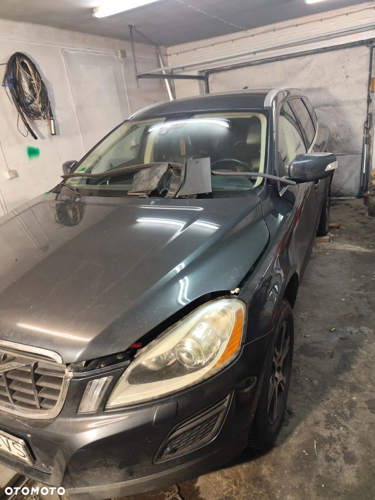 Volvo XC 60 D5 AWD Summum - 6