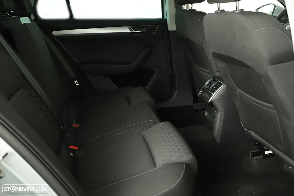 Skoda Superb Break 2.0 TDI Ambition - 22