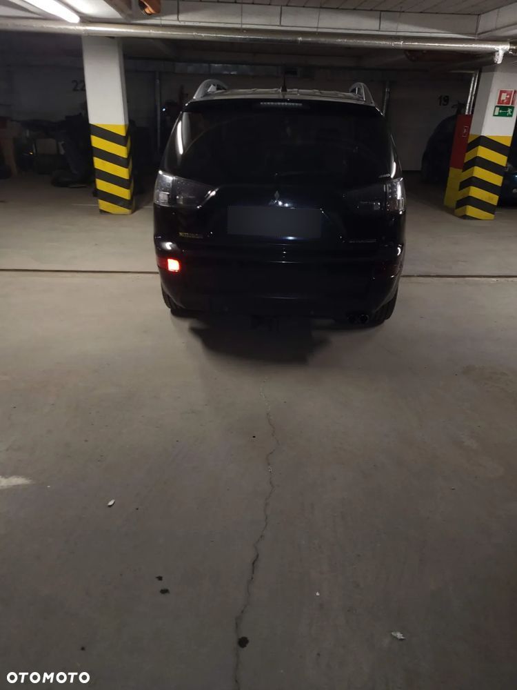 Mitsubishi Outlander 2.0 DID Intense + - 17