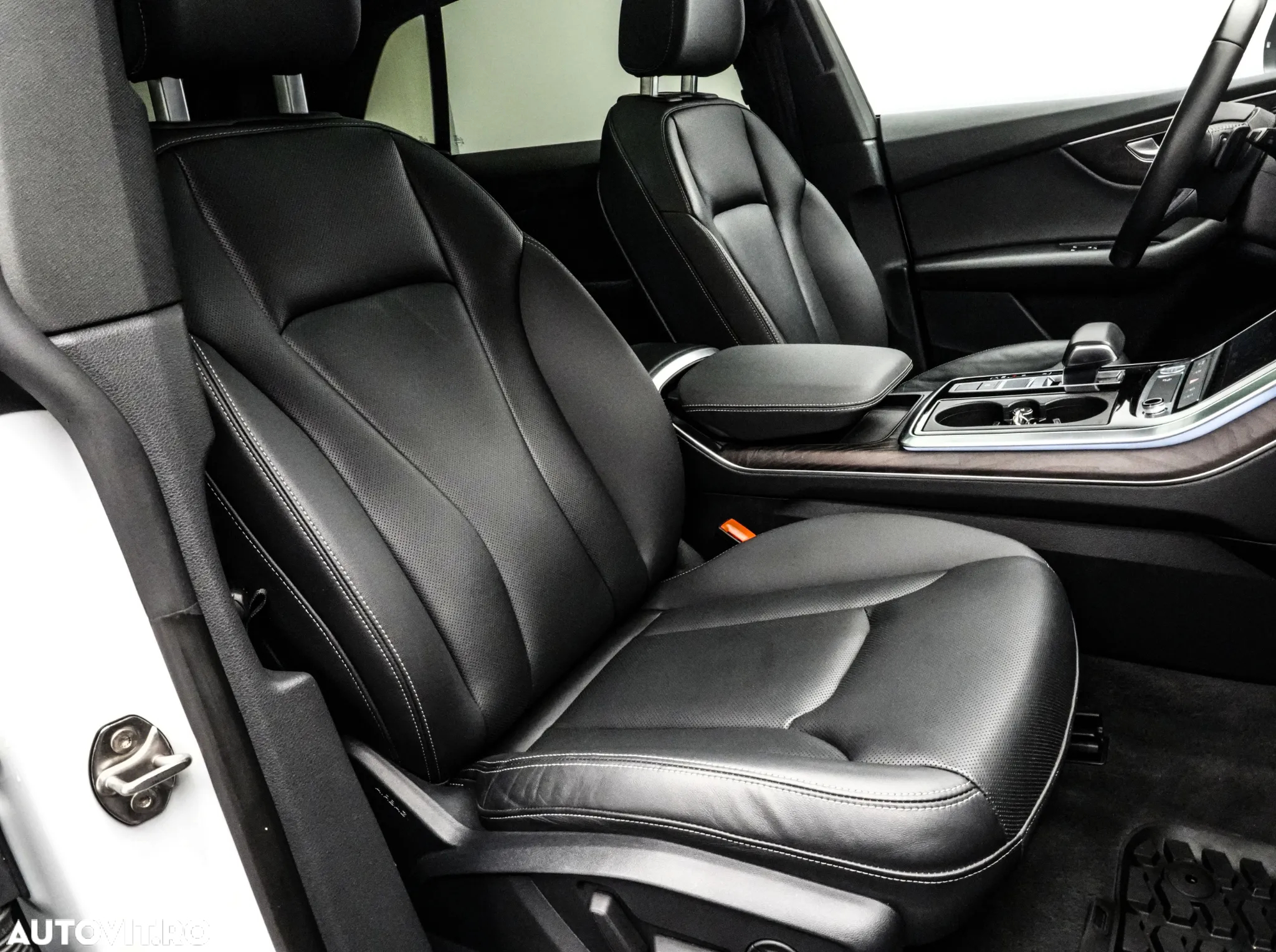Audi Q8 3.0 55 TFSI quattro Tiptronic MHEV - 13
