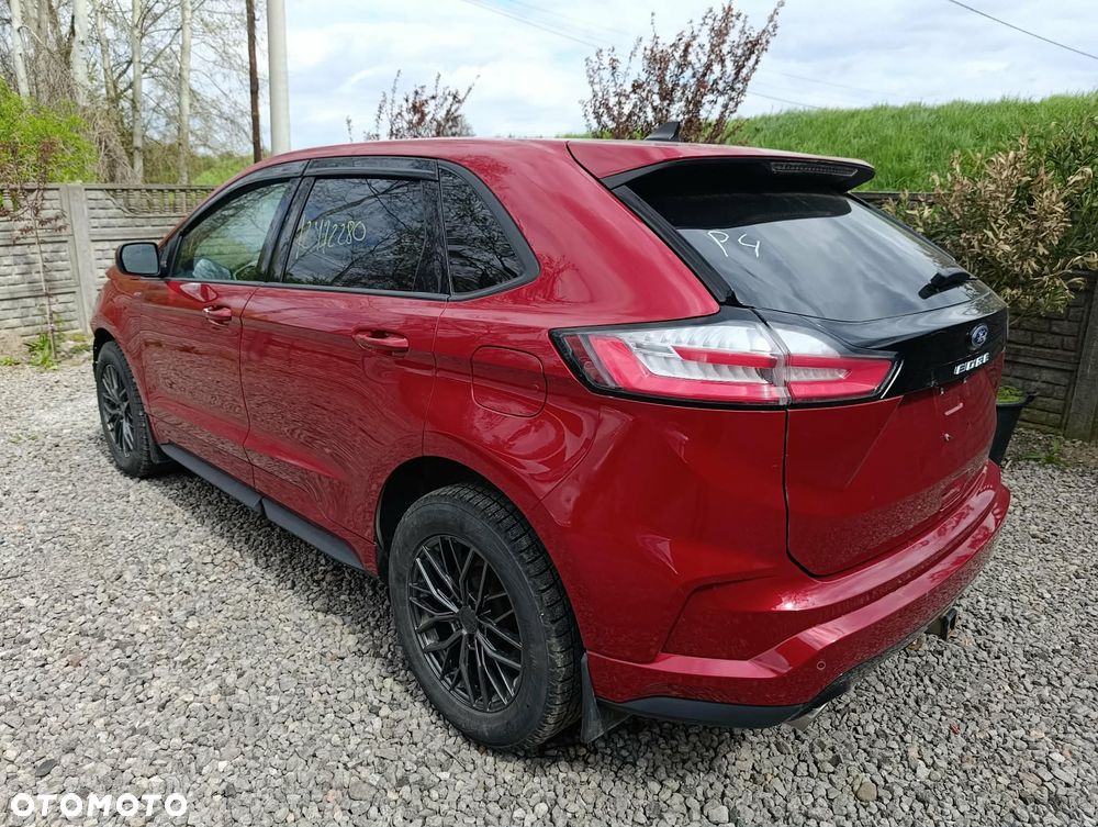 Ford Edge - 4