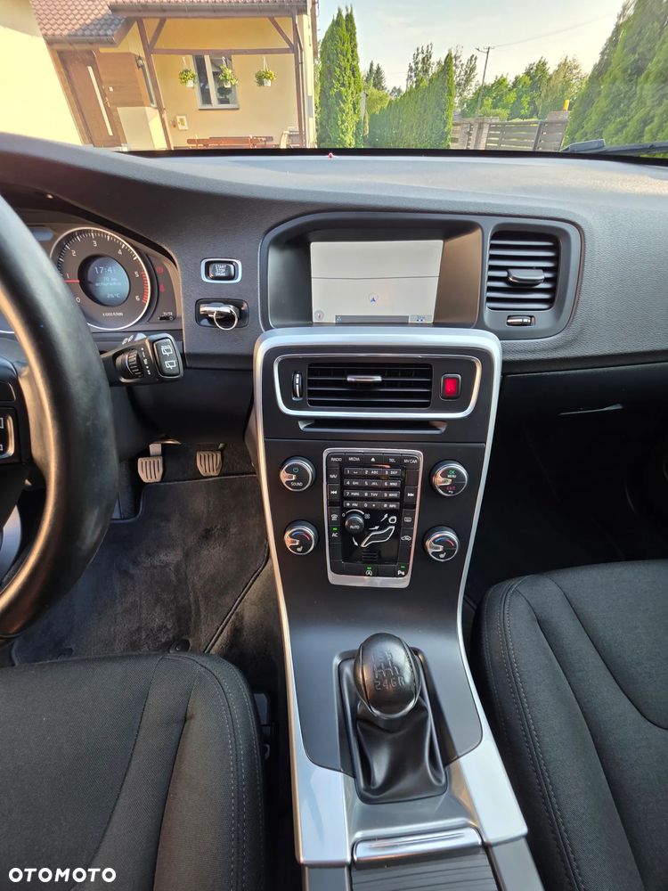 Volvo V60 D4 Kinetic - 11