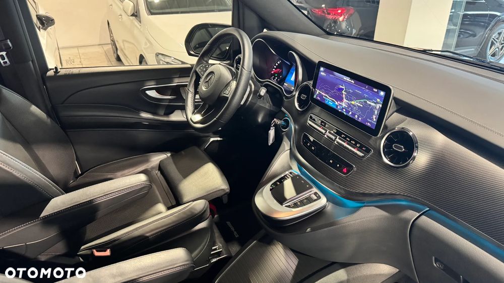 Mercedes-Benz Klasa V - 28