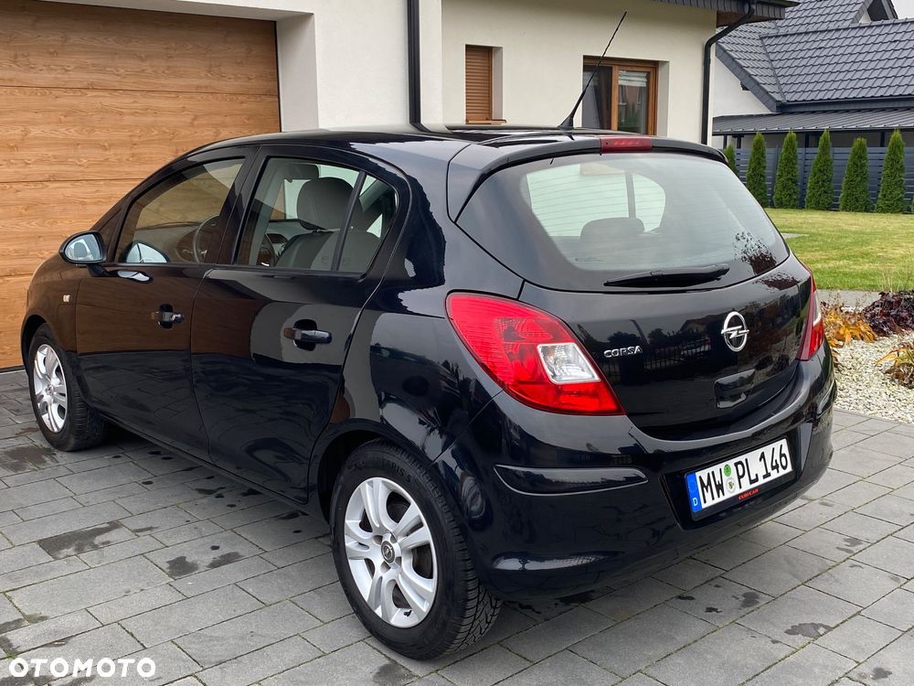 Opel Corsa 1.2 16V Cosmo - 15