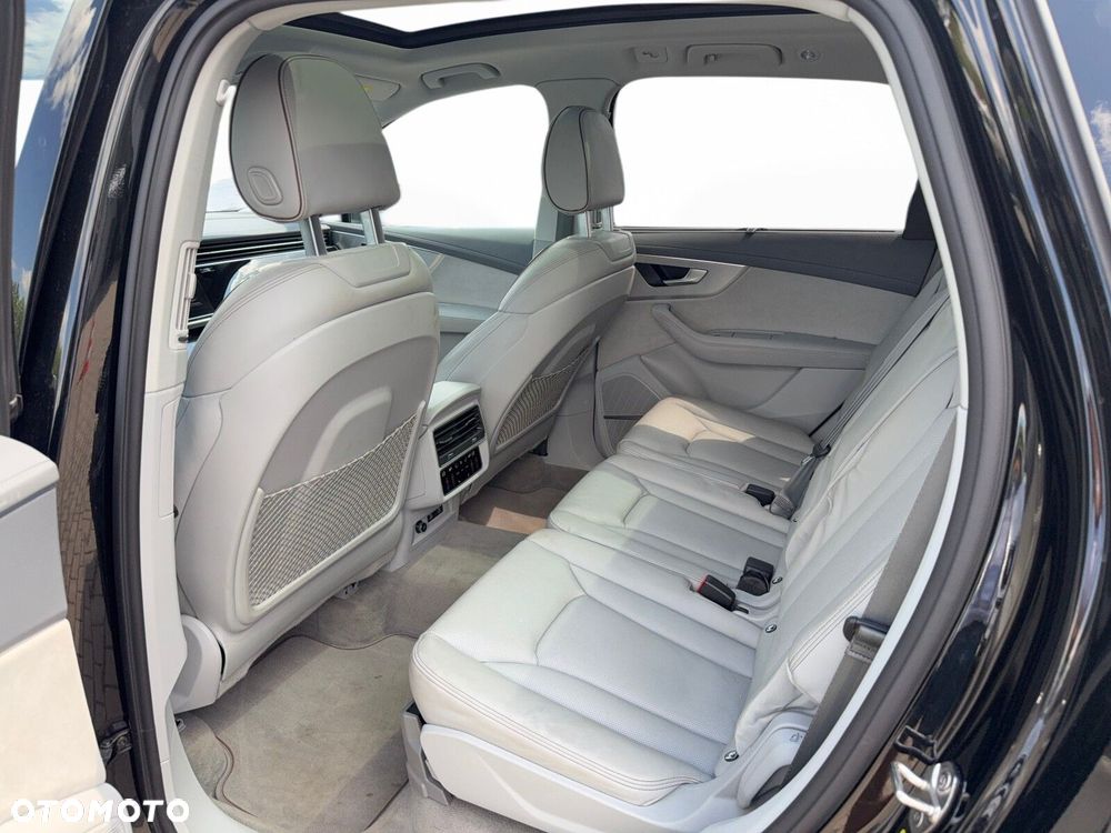 Audi Q7 - 34