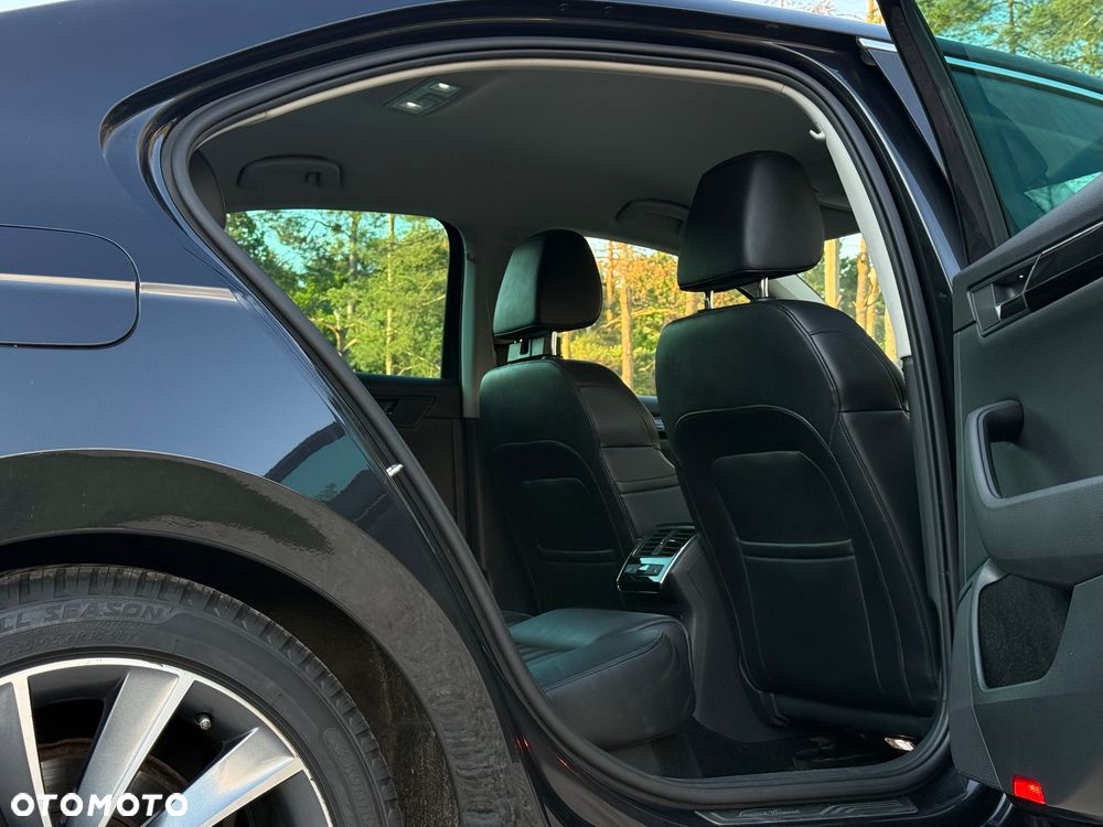 Skoda Superb 2.0 TDI 4x4 L&K DSG - 29