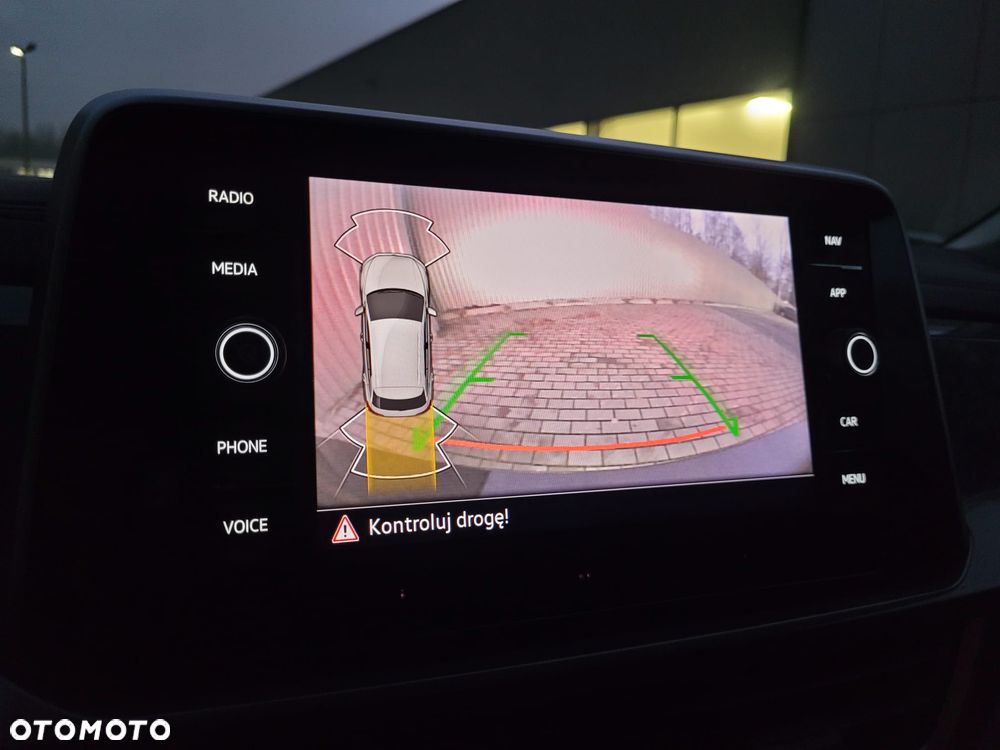 Volkswagen T-Roc 2.0 TDI SCR Style DSG - 12