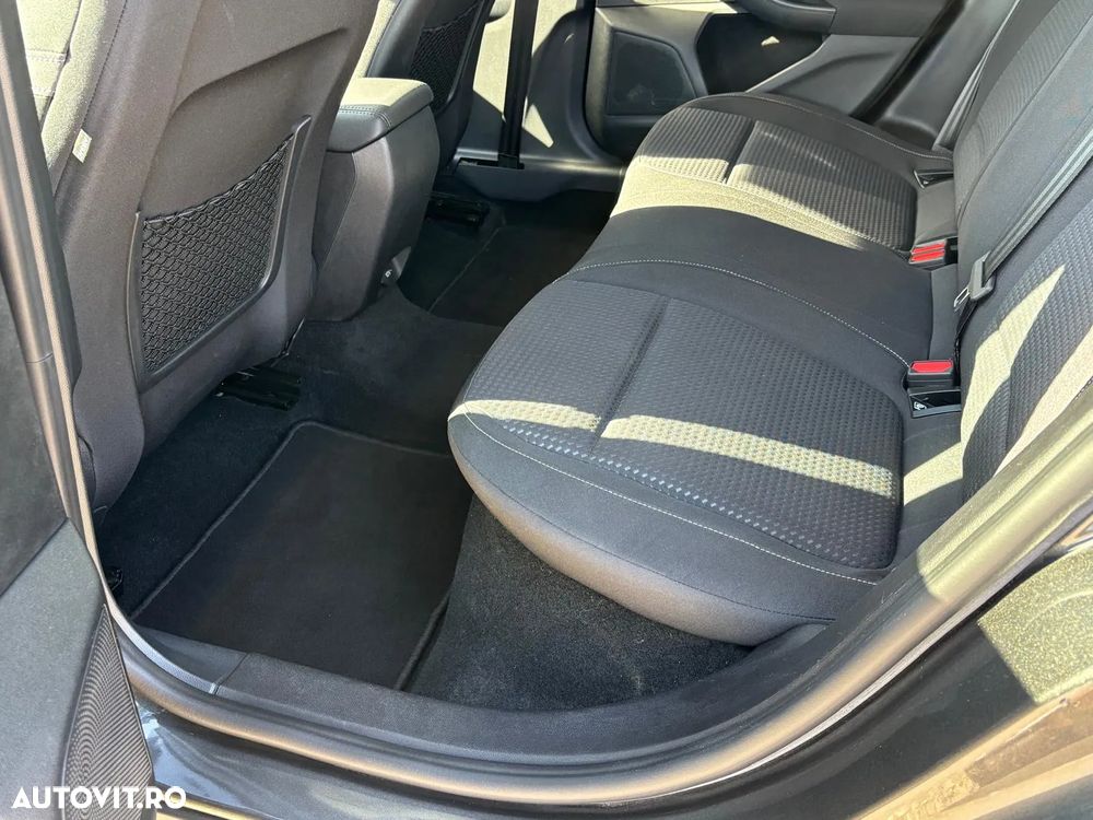 Ford Focus Turnier 1.5 EcoBlue Start-Stopp-System COOL&CONNECT - 12