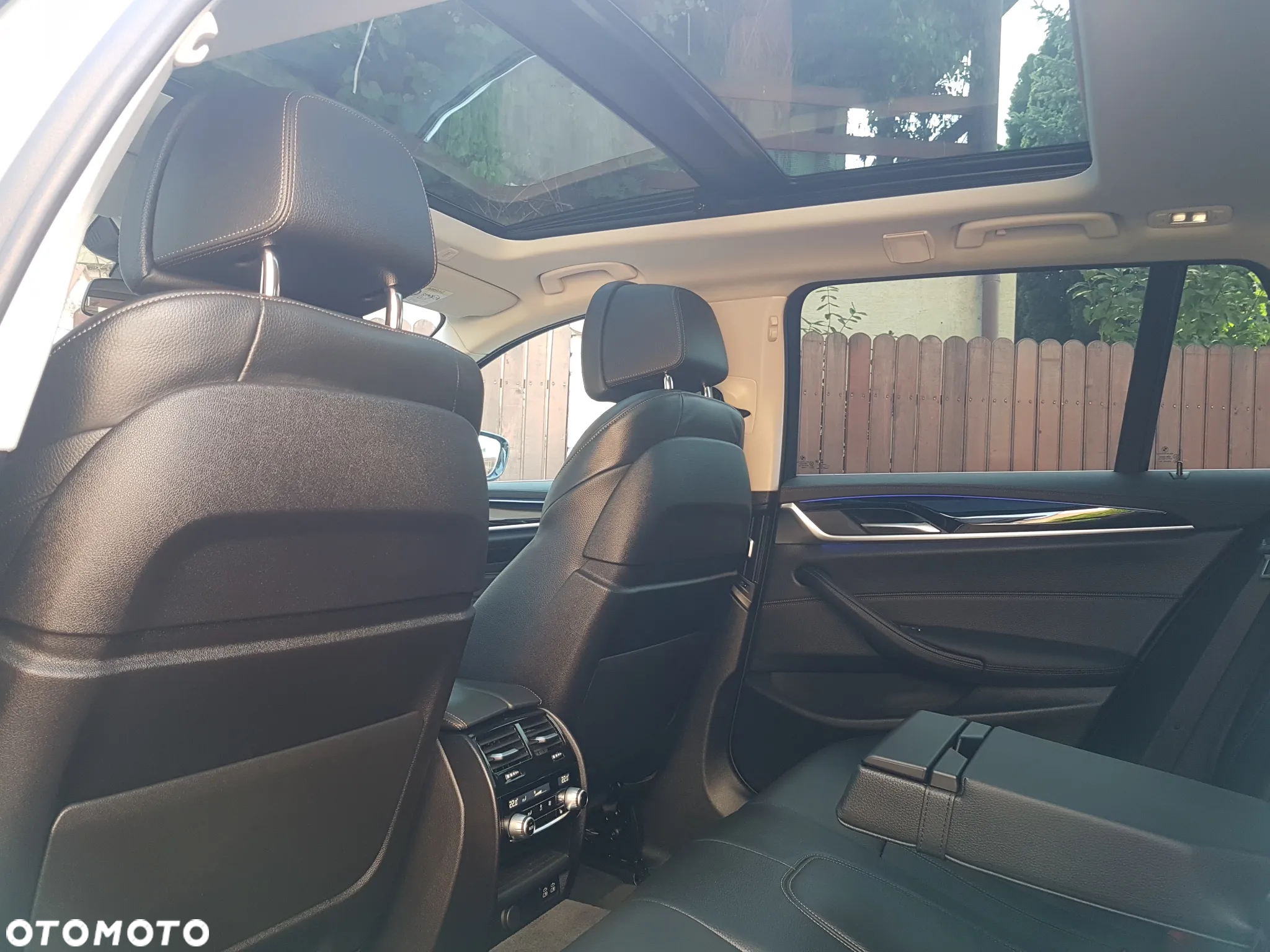 BMW Seria 5 520i Luxury Line - 17