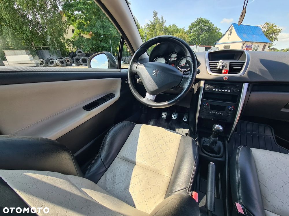 Peugeot 207 CC 120 VTi Sport - 27