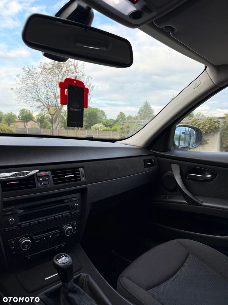 BMW Seria 3 - 11