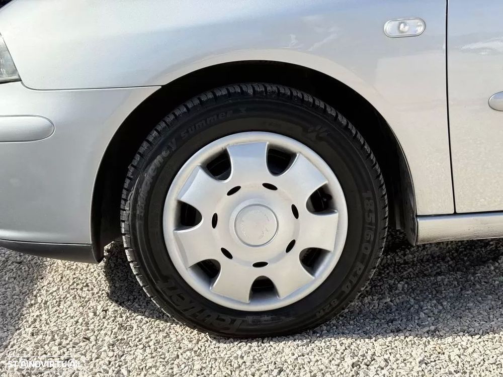 SEAT Ibiza 1.2 12V Signo - 14