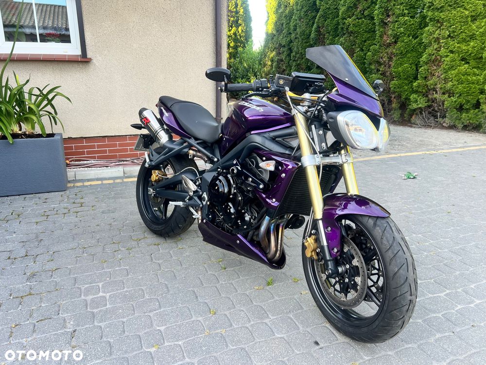 Triumph Street Triple - 1