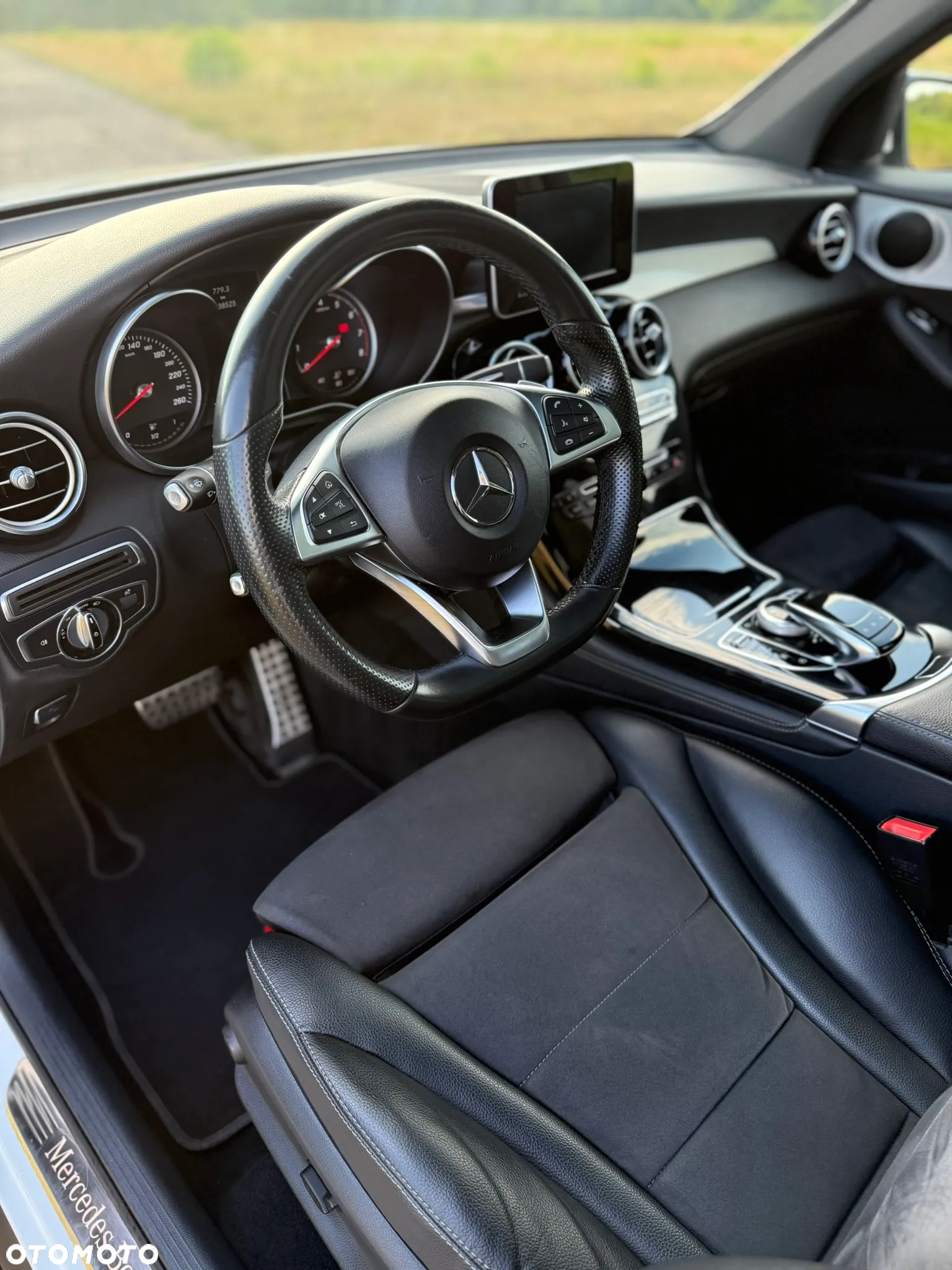 Mercedes-Benz GLC 250 4-Matic - 23