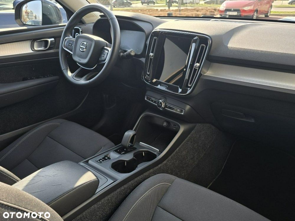 Volvo XC 40 T3 Geartronic Momentum Pro - 7