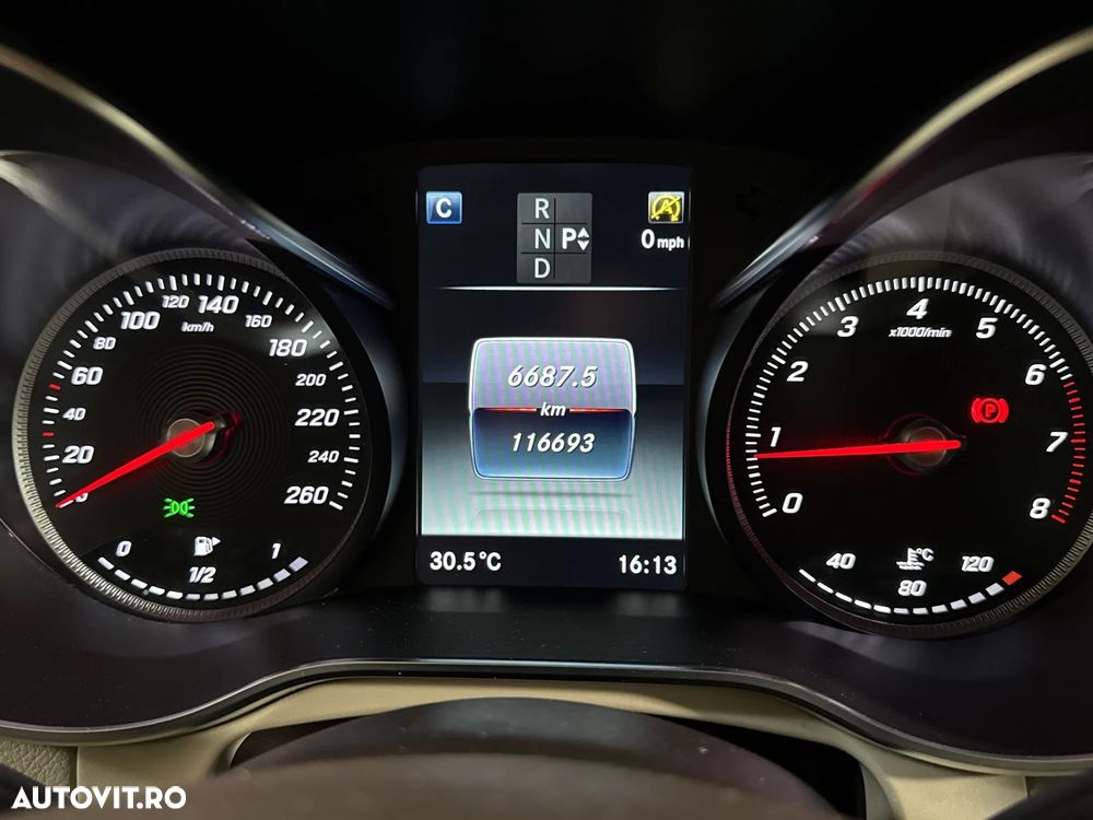 Mercedes-Benz GLC Coupe 250 4MATIC - 11