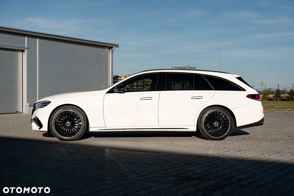 Mercedes-Benz Klasa E 220 d mHEV AMG 9G-Tronic - 4