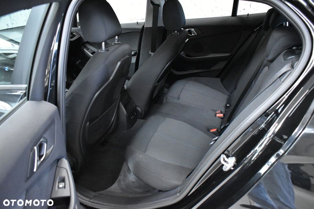 BMW Seria 1 118i Advantage - 19