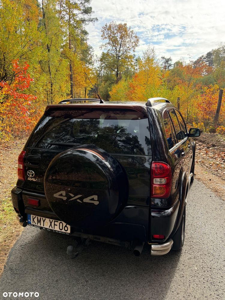 Toyota RAV4 - 6