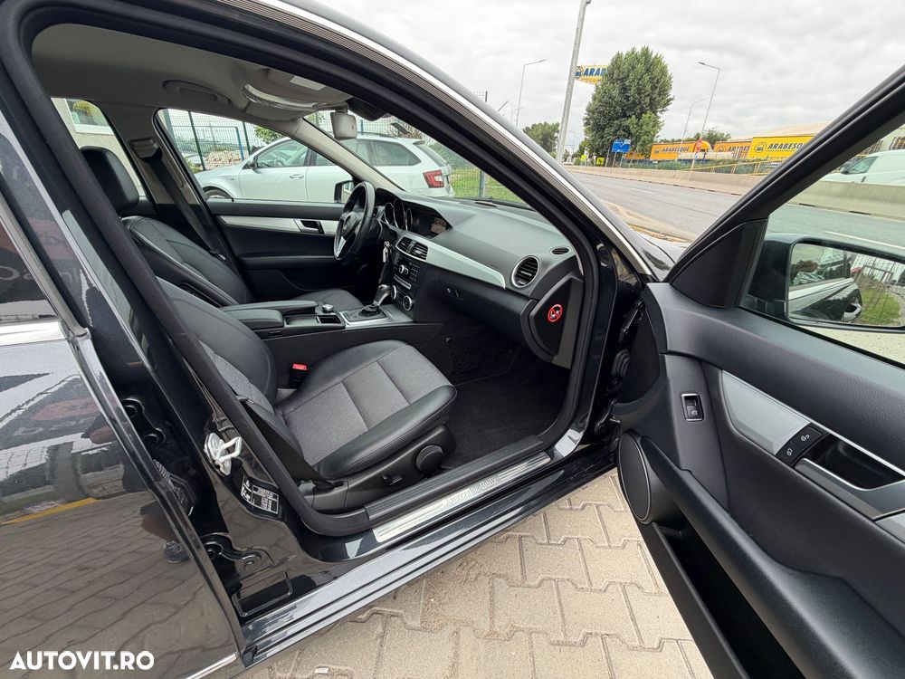 Mercedes-Benz C - 8