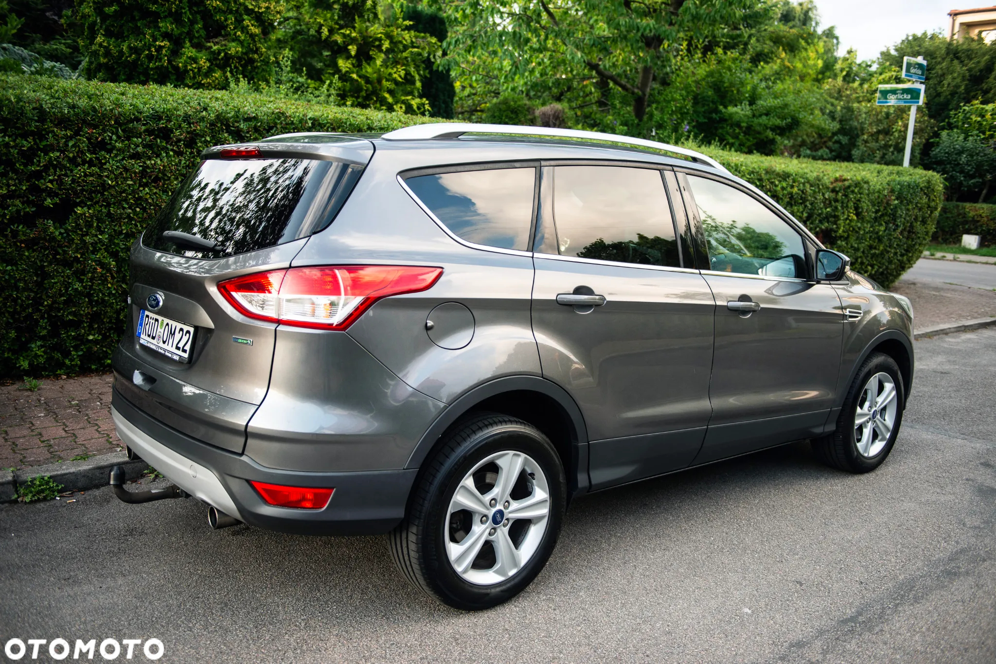 Ford Kuga 1.6 EcoBoost 2x4 Titanium - 5