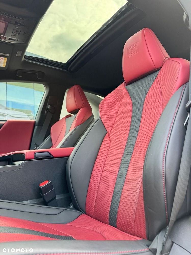 Lexus ES 300h F Sport Edition - 9