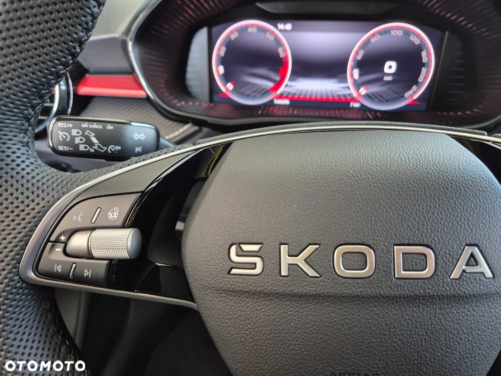 Skoda Fabia 1.0 TSI Monte Carlo DSG - 7