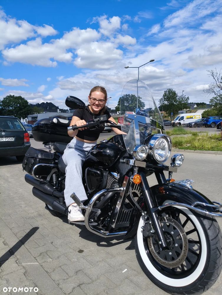 Suzuki Intruder - 11