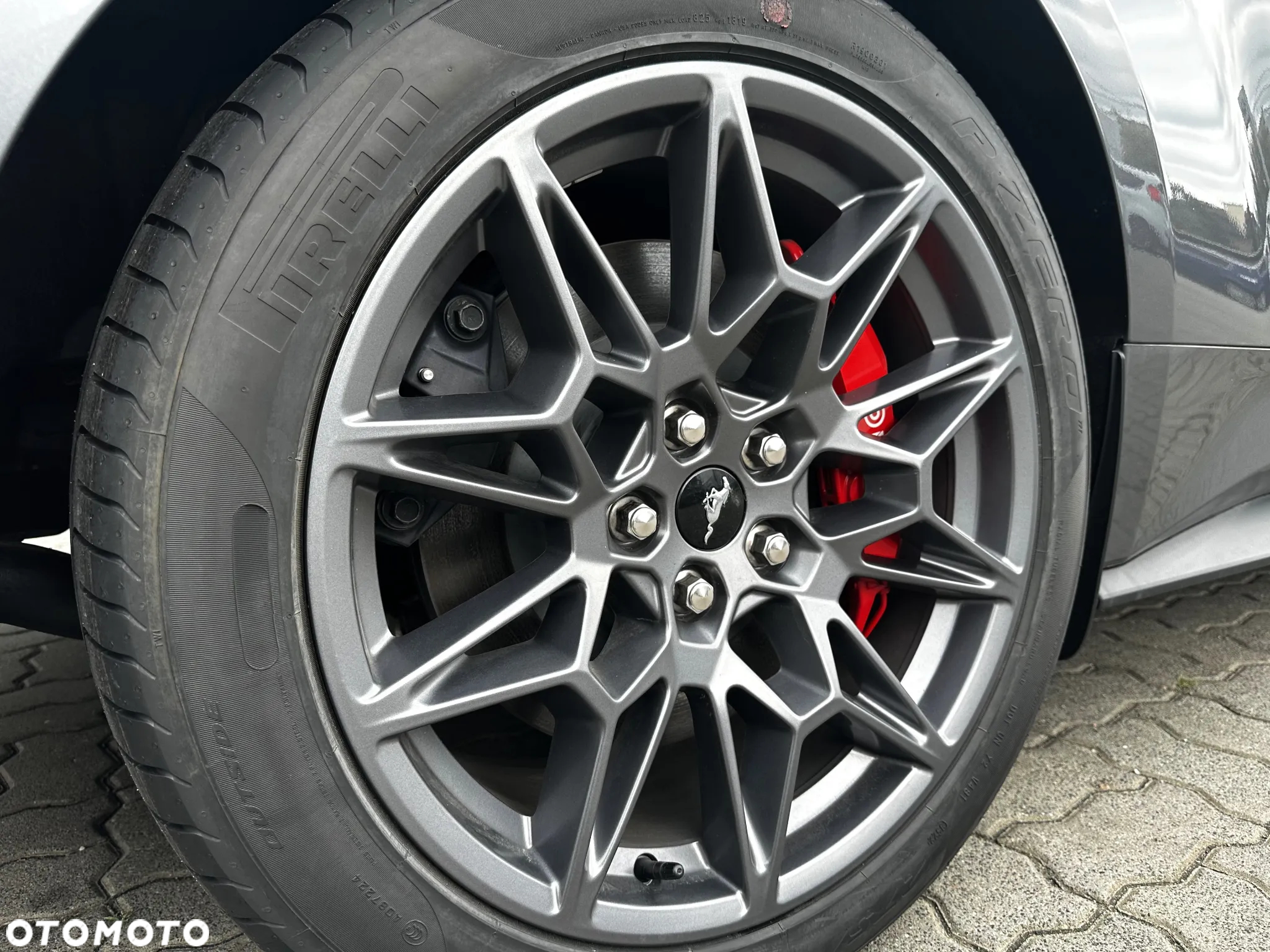 Ford Mustang 5.0 V8 GT - 6
