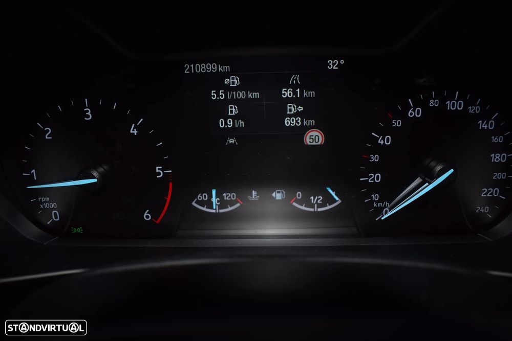 Ford Focus 1.5 TDCi ST-Line - 47