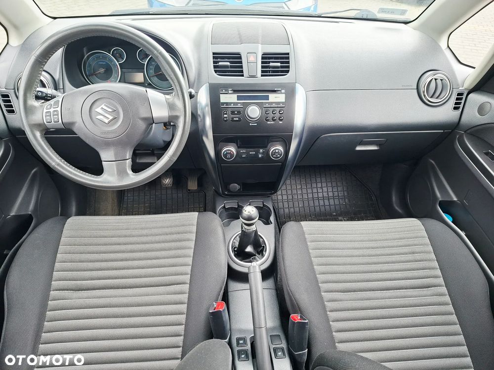 Suzuki SX4 1.6 Comfort - 15