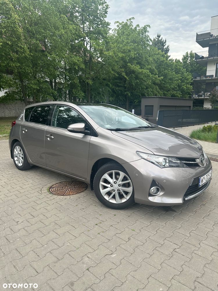 Toyota Auris 1.6 Prestige - 2