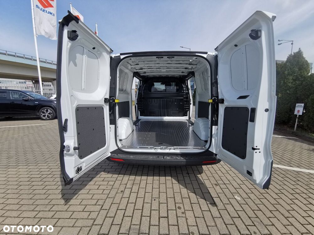 Maxus Deliver 7 L2H1 - 9