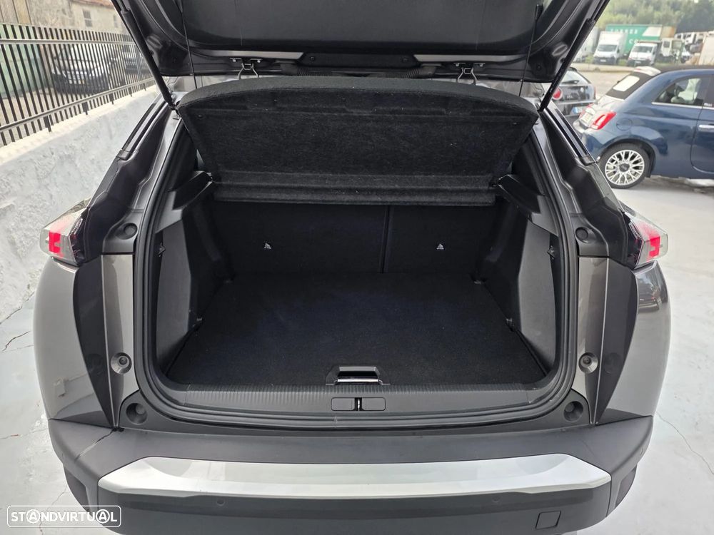 Peugeot 2008 PureTech 130 Allure Pack - 25