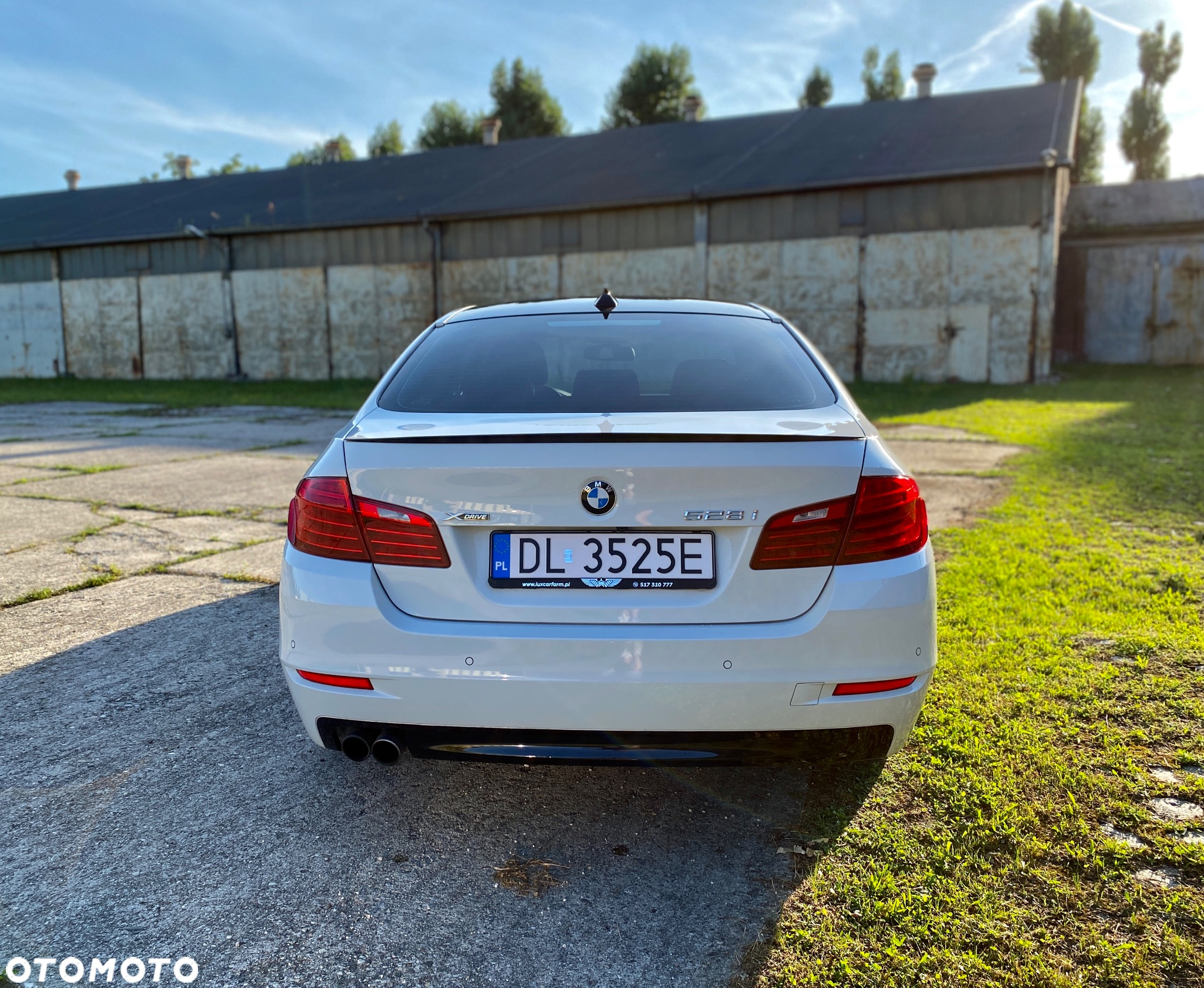 BMW Seria 5 528i xDrive - 18