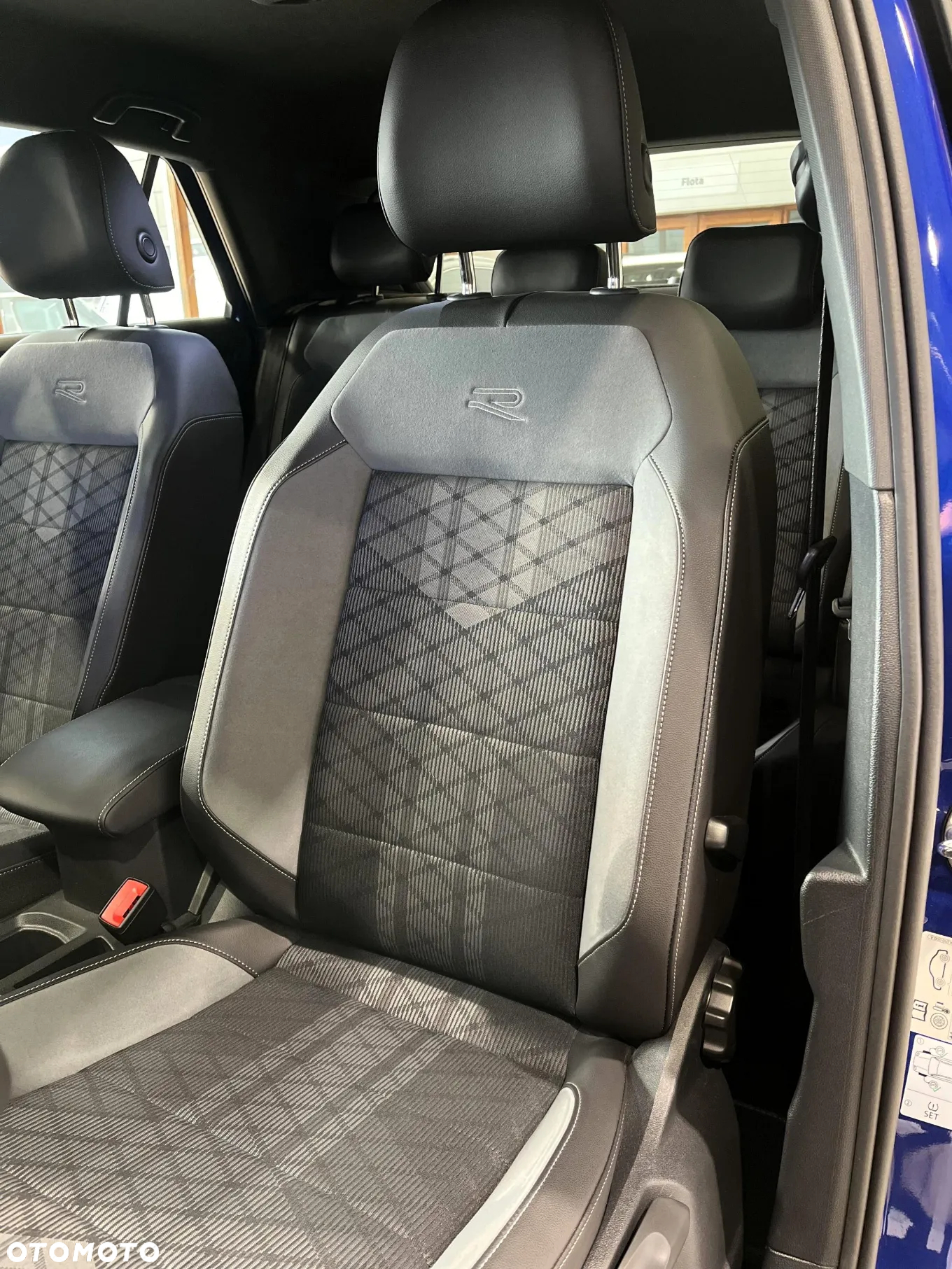 Volkswagen T-Roc 1.5 TSI R-Line DSG - 12
