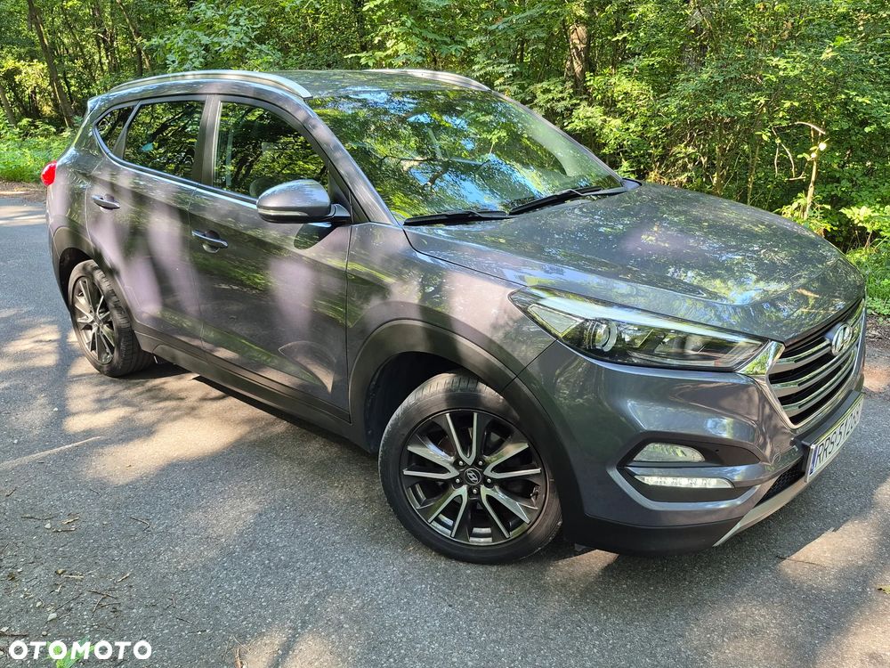 Hyundai Tucson - 2